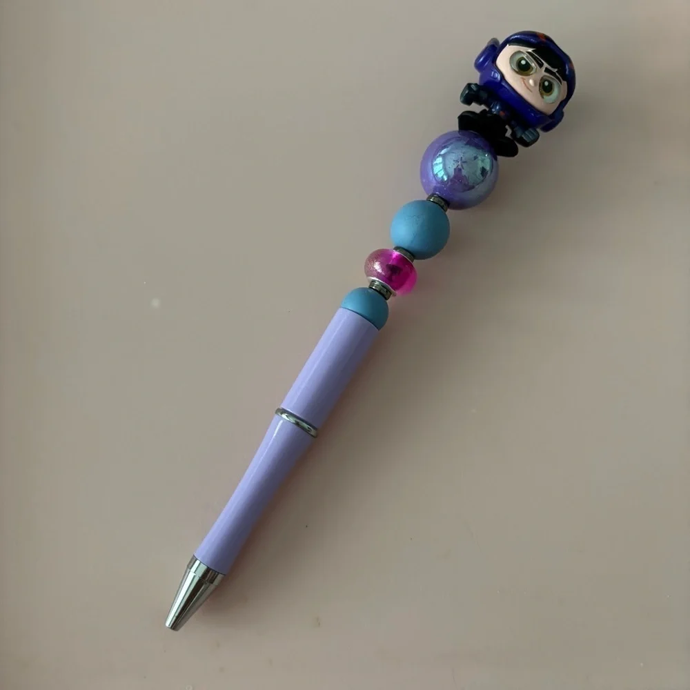 Disney Doorables: Big Hero 6: Hiro Hamada in hero suit handmade beaded pen
